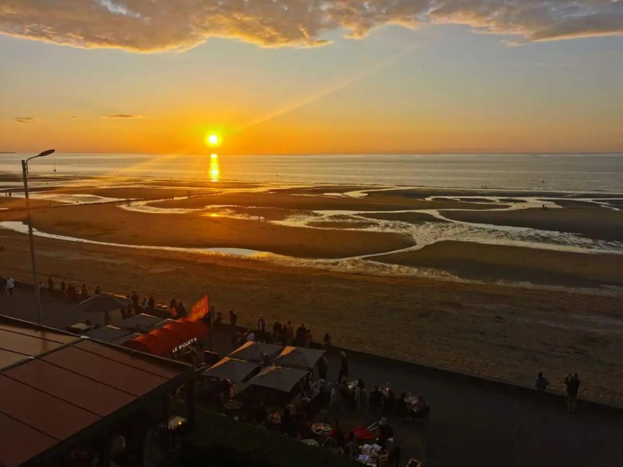 Appartement Vue Mer Cabourg Esterno foto
